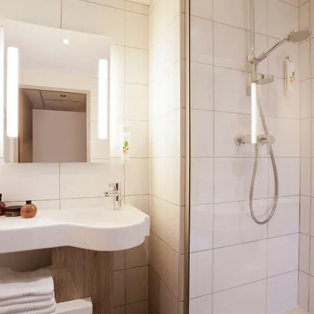 Ibis Styles Chaumont Centre Gare Hotel Exterior photo